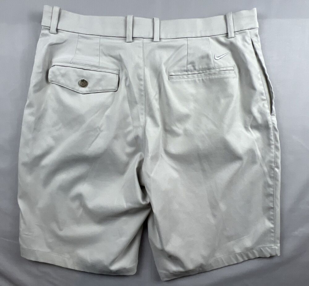 Nike Golf Shorts Size 34 - Picture 2 of 7